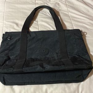 Kipling aseni tote